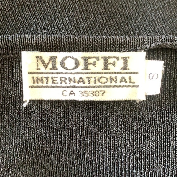 Moffi International black/white with red rose sequinned Sweater size S - Picture 5 of 9